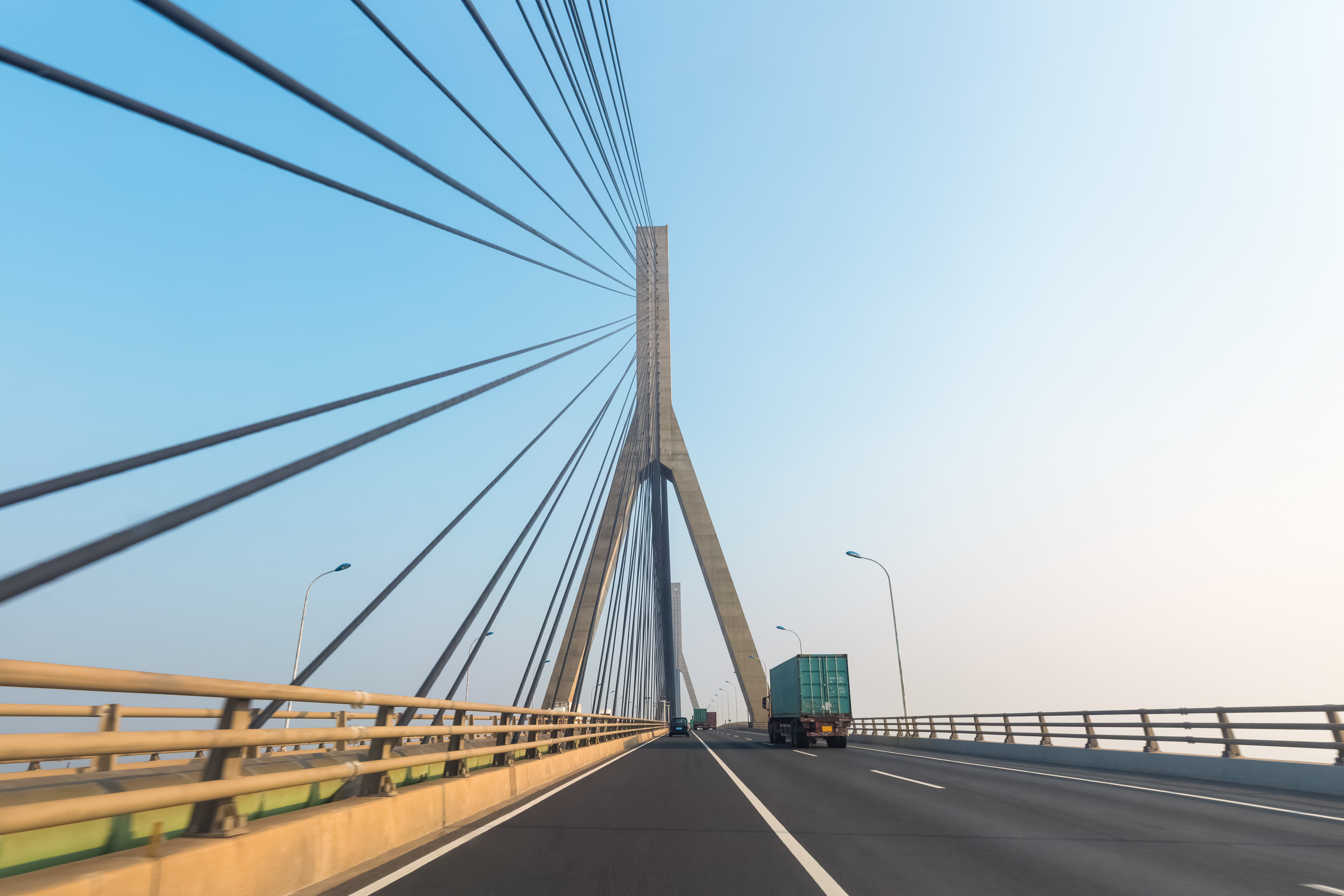 Cross Border LTL Shipping to the US